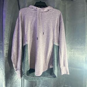 Athletic Outfit// Medium// Great Condition/ No stains or tears